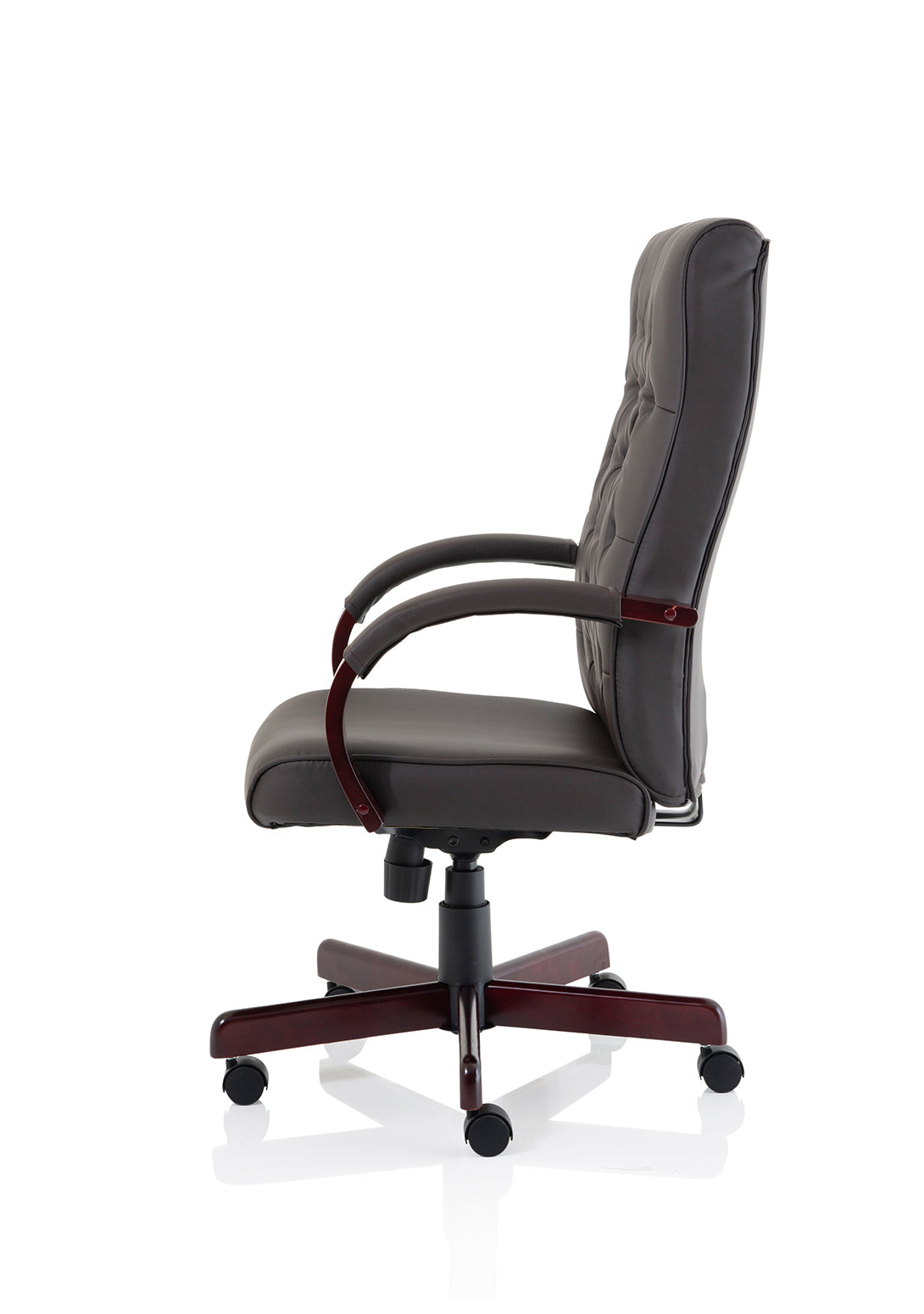 Chesterfield High Back Leather Executive Swivel Office Chair with fixed Armrests